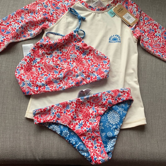 Brand new billabong rash guard and bikini - Picture 2 of 2